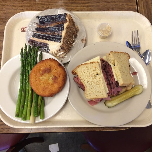 6/1/2015 tarihinde Orig P.ziyaretçi tarafından Shapiro&#39;s Delicatessen'de çekilen fotoğraf