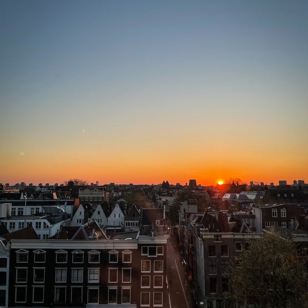 รูปภาพถ่ายที่ Soho House Amsterdam โดย Eszter S. เมื่อ 4/19/2023