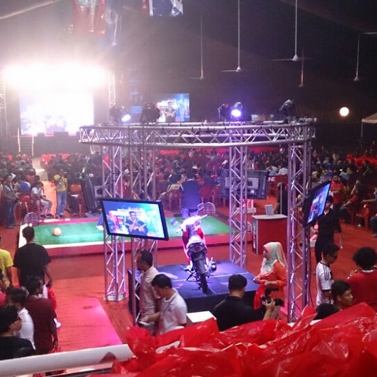 Vim сервер. Placentia ave, placentia, california 92870 usa. Двусторонняя "sublime". City of mist character sheet. Hollywood undead v.