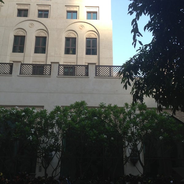 Foto diambil di Al Manzil Courtyard oleh Hani H. pada 6/27/2013
