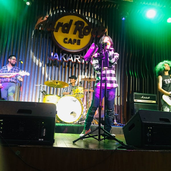 Foto tirada no(a) Hard Rock Cafe Jakarta por  Rully A. em 10/26/2019