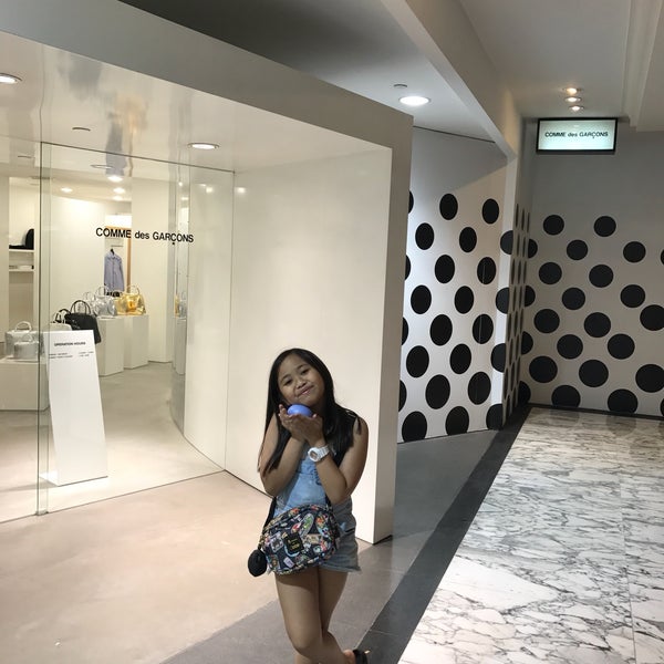 Comme des clearance garcons store singapore