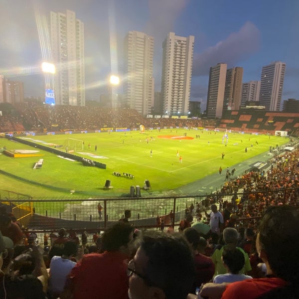 Photo taken at Estádio Adelmar da Costa Carvalho (Ilha do Retiro) by Jonata M. on 8/5/2023
