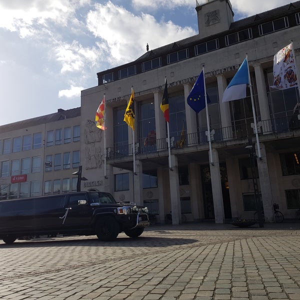 Stadhuis Turnhout, Provincie Antwerpen