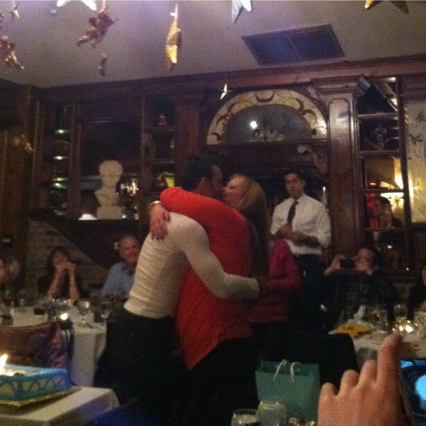 Absolutely Mario Italian Restaurant in Farmingdale