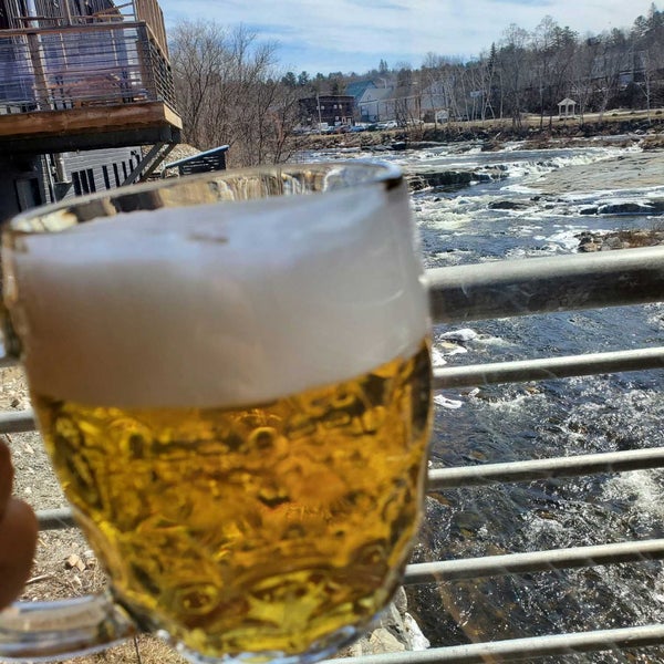 Photo taken at Schilling Beer Co. by Todd R. on 3/30/2022
