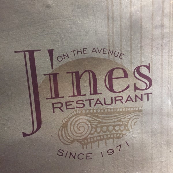 รูปภาพถ่ายที่ Jines Restaurant โดย Pete M. เมื่อ 1/26/2017