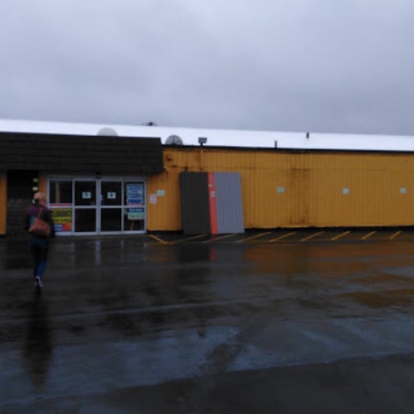 Bargain Outlet Hardware Store in Webster