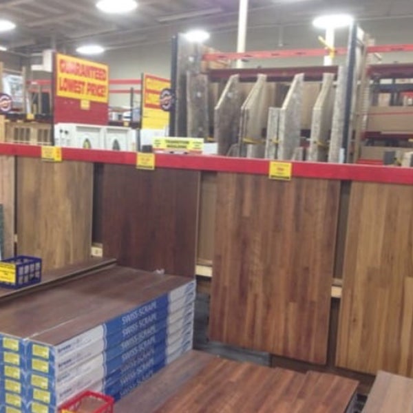 Bargain Outlet Hardware Store in ster