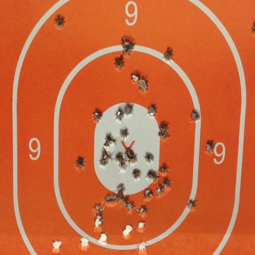 10/29/2012にGourmands R.がP2K Shooting Rangeで撮った写真