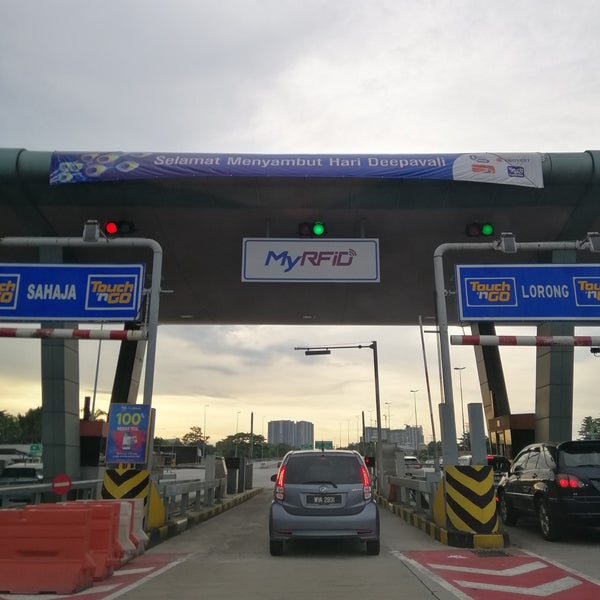 Photos At Plaza Tol Batu 17 Tips