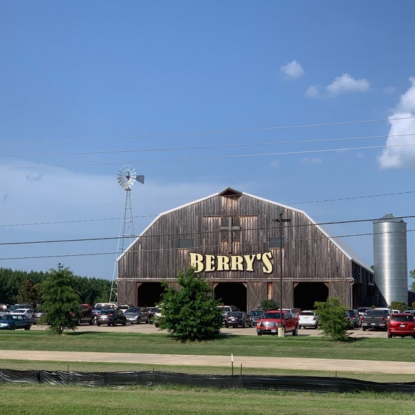 Photos At Berry S Seafood Catfish House Highway 49 Photos At Berry S Seafood Catfish House Highway 49
