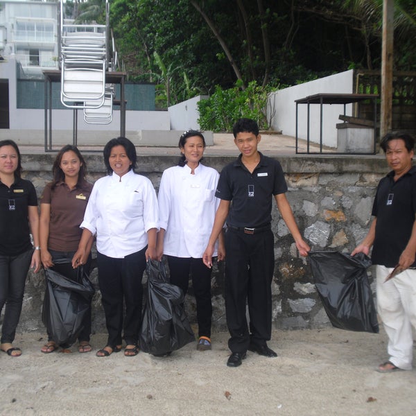 Clean the beach by our staff 2....^__^