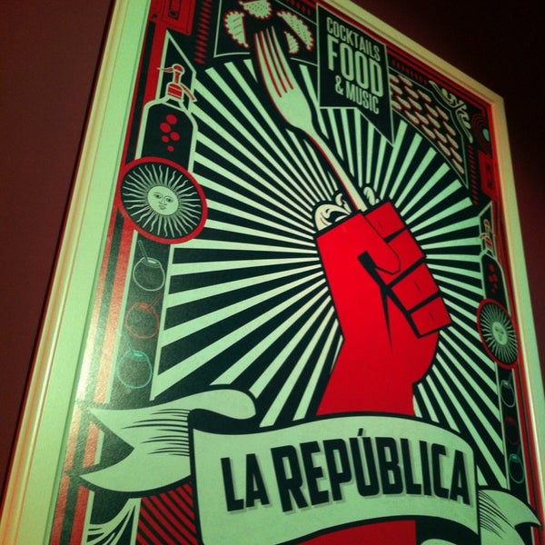 Foto tirada no(a) La República por Carlos M. em 12/29/2012