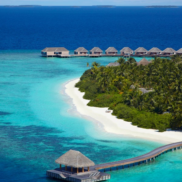 Dusit Thani Maldives Mudhdhoo Island