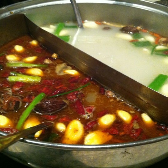 Photo taken at Happy Lamb Hot Pot, Houston Westheimer 快乐小羊 by Jessica T. on 10/31/2012