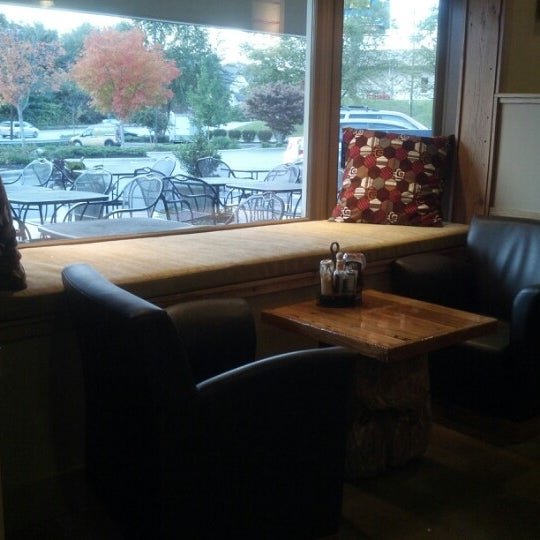 Foto tirada no(a) Green Sage Cafe por Jennifer S. em 10/16/2012