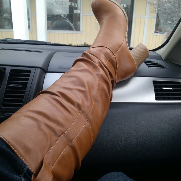 Just got 17 back in clothing sales, checked in and got a 20 dollar pair of boots for 1 dollar! #Winning
