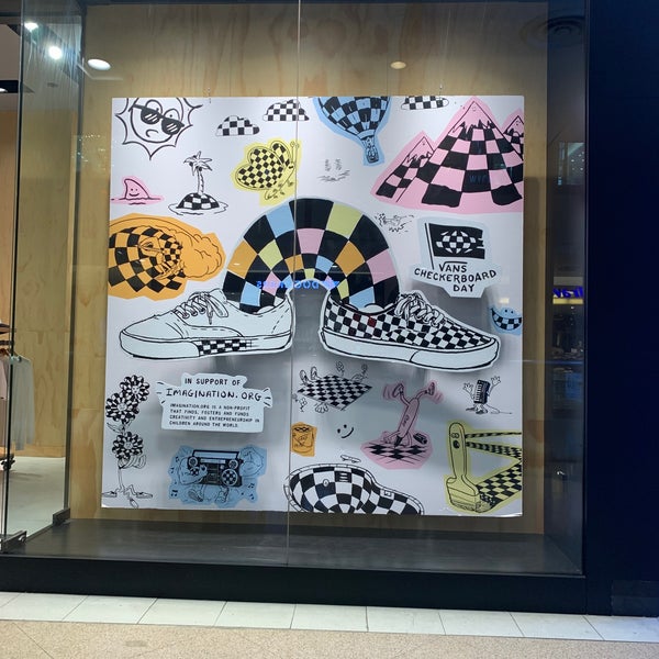 vans store sunway pyramid