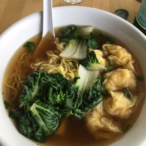 First time here and the Wonton Noodle Soup is delicious! Fresh and very tasty