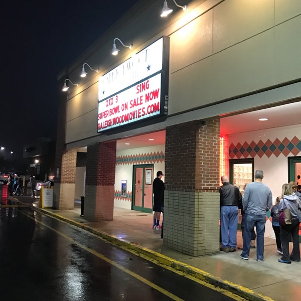 Raleighwood Cinema Grill 30 tips