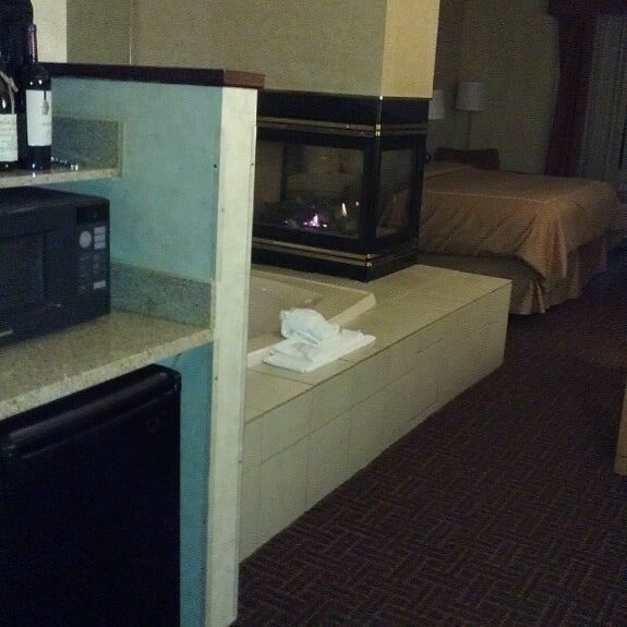 Photos At Comfort Suites Winston Salem Winston Salem Nc