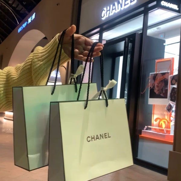 CHANEL Fragrance & Beauty Boutique at Fashion Island - Newport