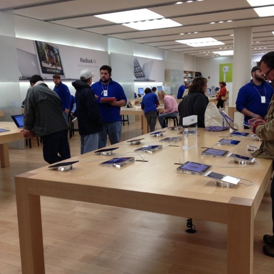 Photos at Apple Northshore (Now Closed) 10 tips