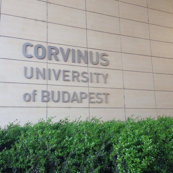 รูปภาพถ่ายที่ Budapesti Corvinus Egyetem โดย Veronika V. เมื่อ 5/6/2017