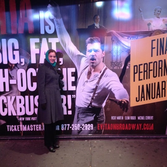 12/29/2012 tarihinde Юлия Д.ziyaretçi tarafından Evita on Broadway'de çekilen fotoğraf