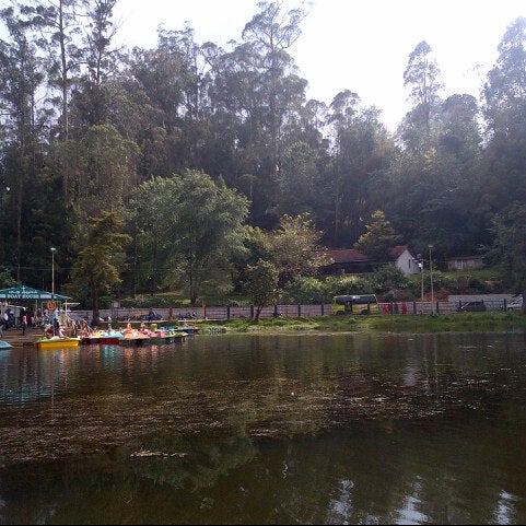 Foto tomada en Kodai Lake  por Anurag T. el 12/22/2012