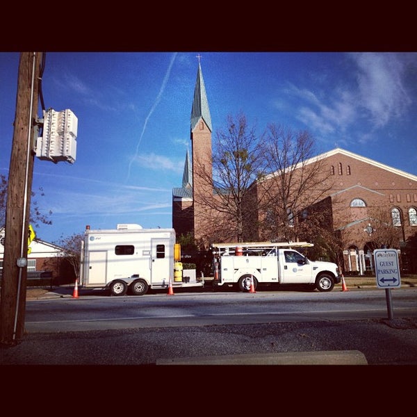 Снимок сделан в Taylors First Baptist Church пользователем Alex R. 12/4/2012