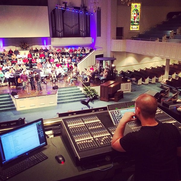 Снимок сделан в Taylors First Baptist Church пользователем Alex R. 11/26/2014