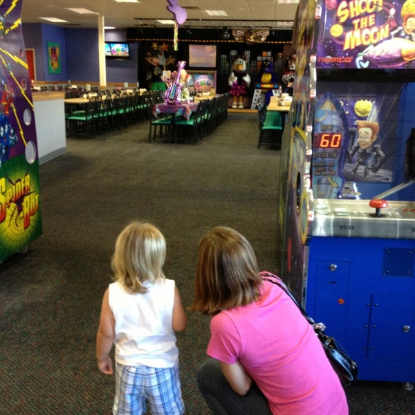Chuck E. Cheese Arcade in San Diego