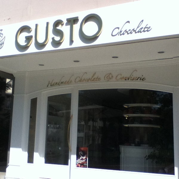 Photo taken at Gusto Chocolate by Dicle K. on 5/18/2013