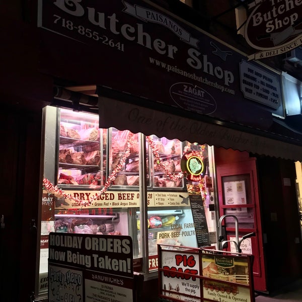 Foto tirada no(a) Paisanos Butcher Shop por Amanda D. em 12/21/2020