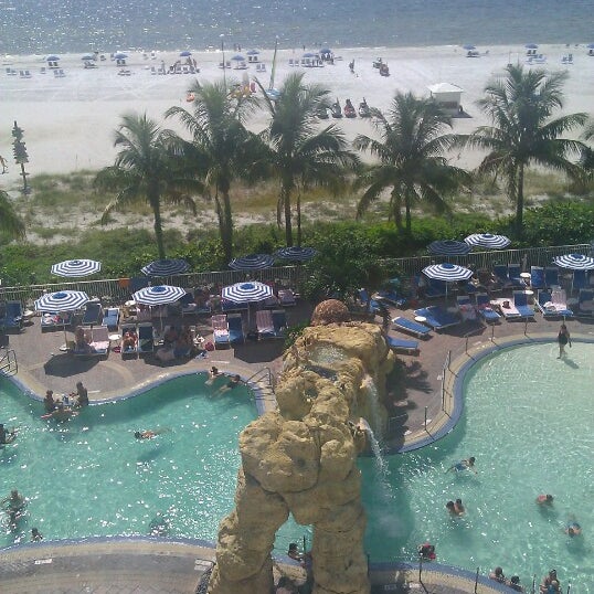 9/29/2012 tarihinde Angelica A.ziyaretçi tarafından Pink Shell Beach Resort and Marina'de çekilen fotoğraf