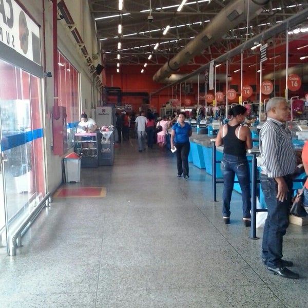 Foto tirada no(a) Comercial Carvalho - Centro - Caxias/MA por Marcos F. em 1/21/2014