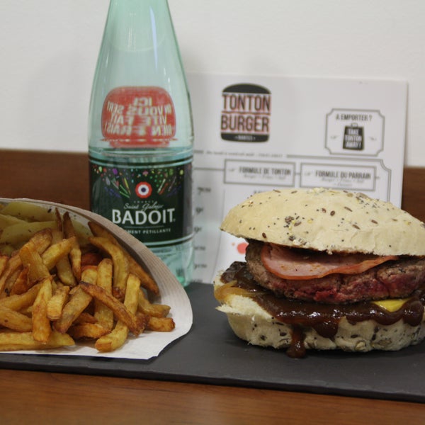 Photos At Tonton Burger Et Lulu Farfalle Miscellaneous Shop
