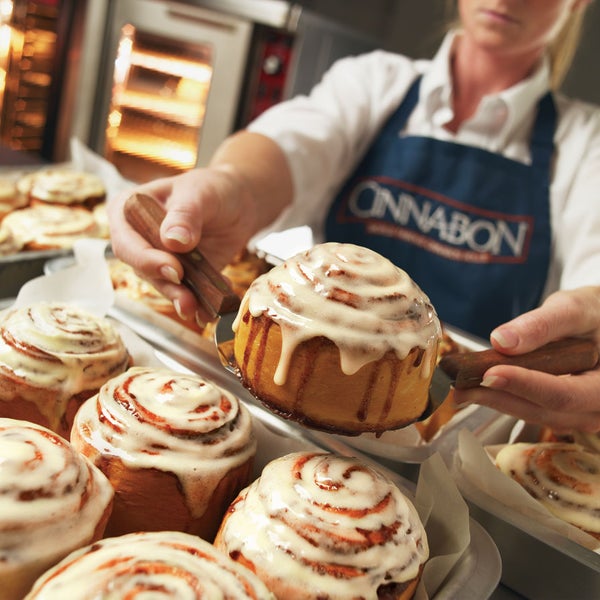 Schlotzky S Cinnabon 27 Tips From 499 Visitors