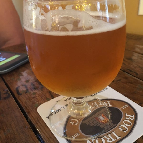 Photo taken at Bog Iron Brewing by Dave on 8/18/2018