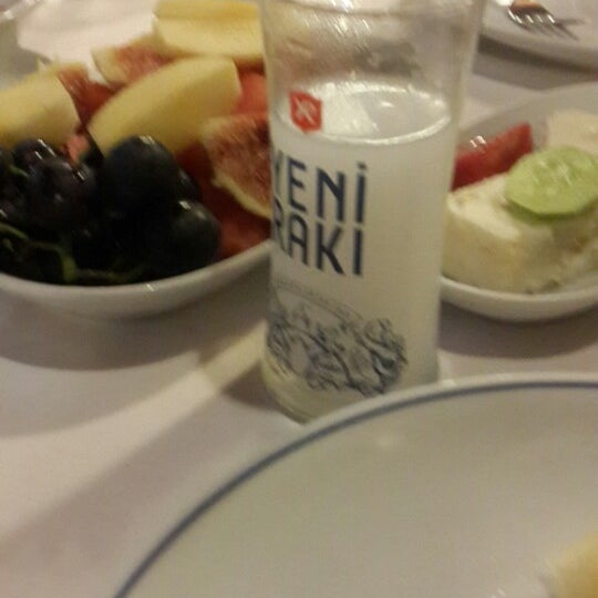 Das Foto wurde bei Koç Restaurant von 👑Cansu . am 9/8/2014 aufgenommen
