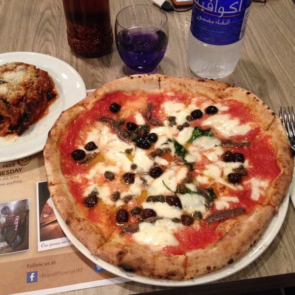 12/15/2014 tarihinde Carsten P.ziyaretçi tarafından Brandi Pizzeria'de çekilen fotoğraf