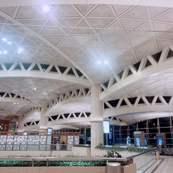 Foto scattata a King Khalid International Airport (RUH) da ♡ il 8/24/2021