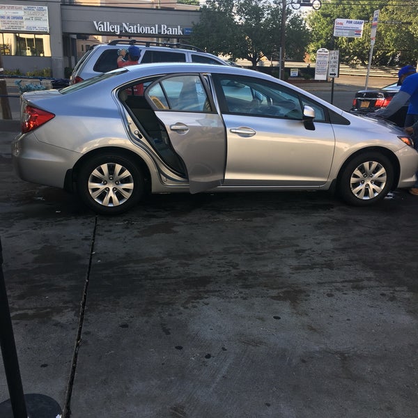 Big Daddy's Car Wash 8930 Kennedy Blvd