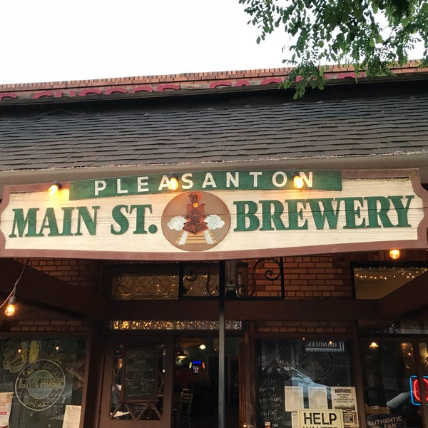 Foto tirada no(a) Main St. Brewery por Solario em 5/24/2018