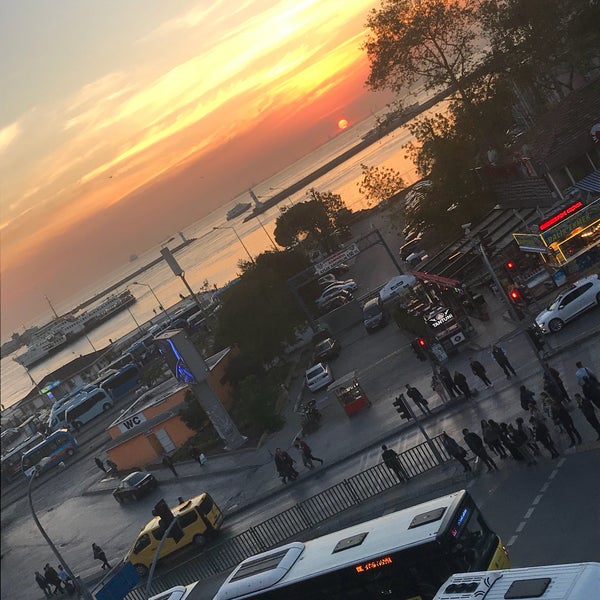 Photo taken at Deniz Hotel by Sinan ERDOĞAN on 10/19/2017