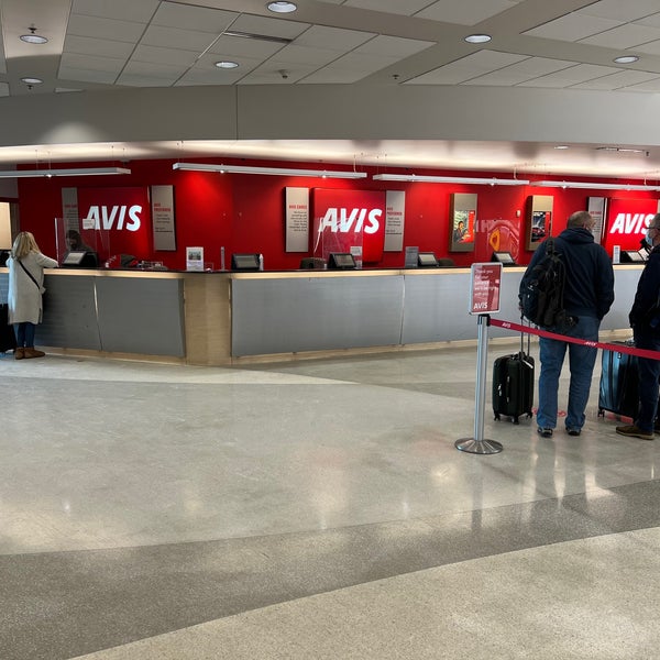 avis car rental independence mo