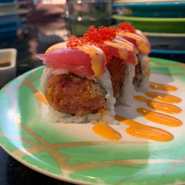 Photo prise au Sushi Zone par Todd M. le8/15/2019