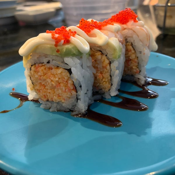 Photo prise au Sushi Zone par Todd M. le8/22/2019